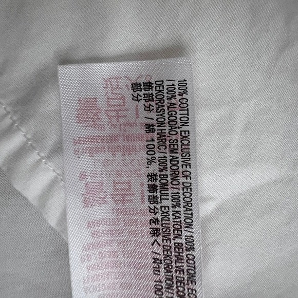 Disney Parks Embroidered Sleeveless Top Floral Mexican Style White Size M - Picture 9 of 9